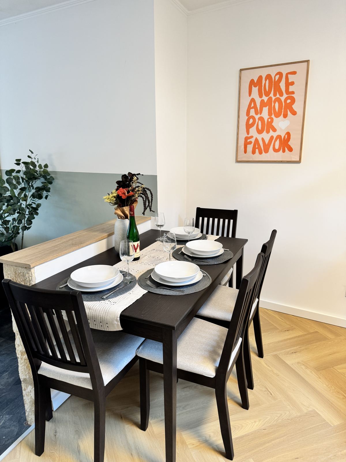 Saartal Suite – Essbereich